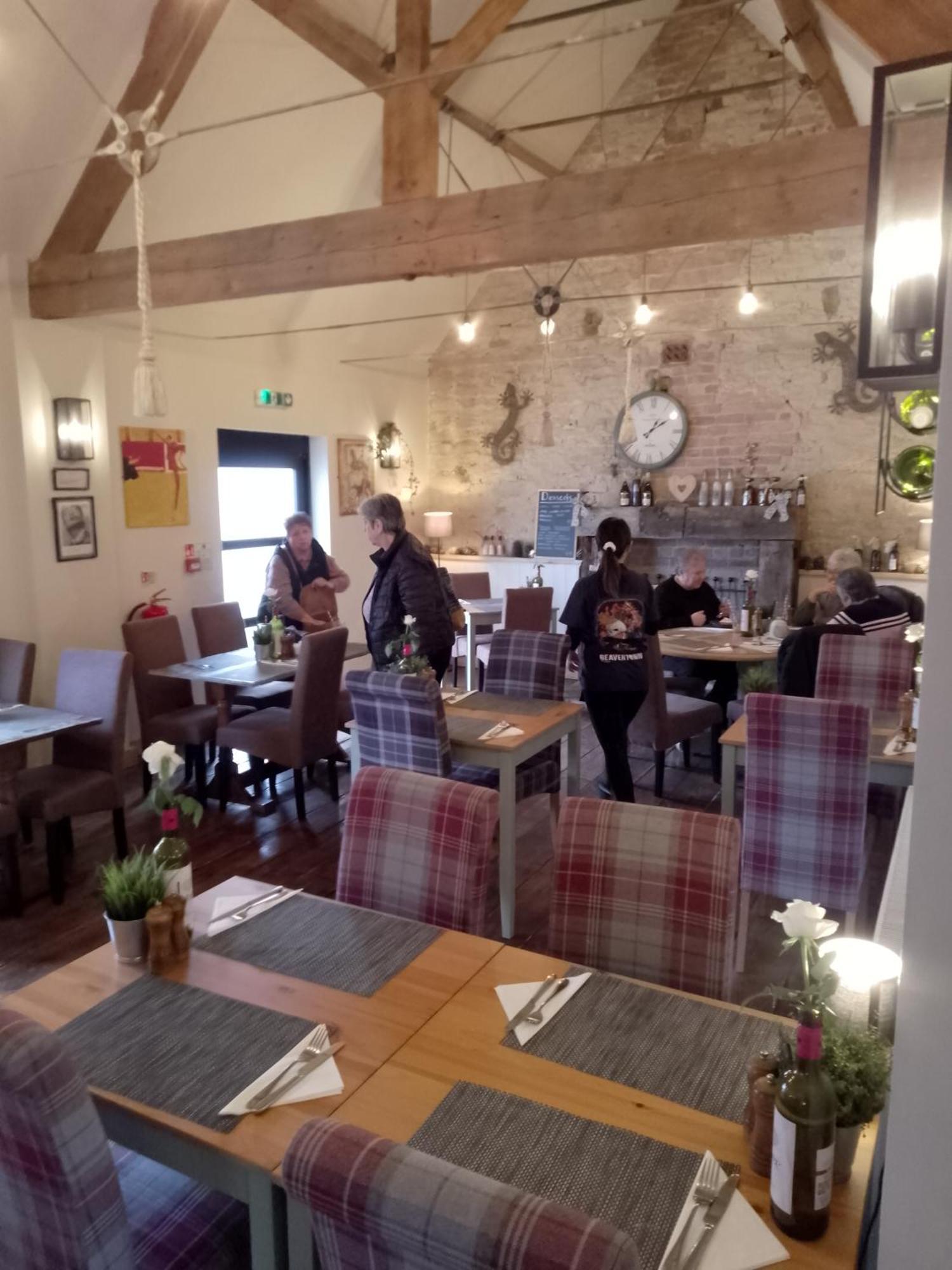 Sanctuary Inn Bolsover Buitenkant foto
